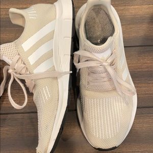 Adidas Swift Run Sneakers